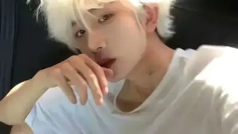 [法甲]朗斯主场不敌巴黎，巴尔科拉双响逆转胜